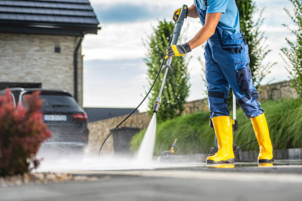 Best Gutter Cleaning  in Middleborough Center, MA